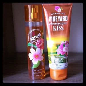 Vineyard Champagne Kiss